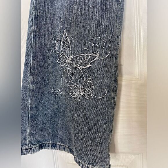 Romwe butterfly embroidered jeans size M/6 - Picture 3 of 5